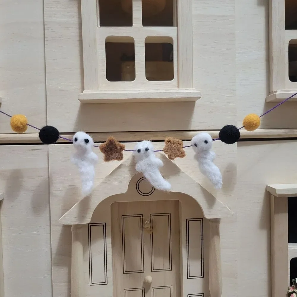 Miniature Halloween Garland Ghost Dollhouse Decor Handmade Needle Felted Wool